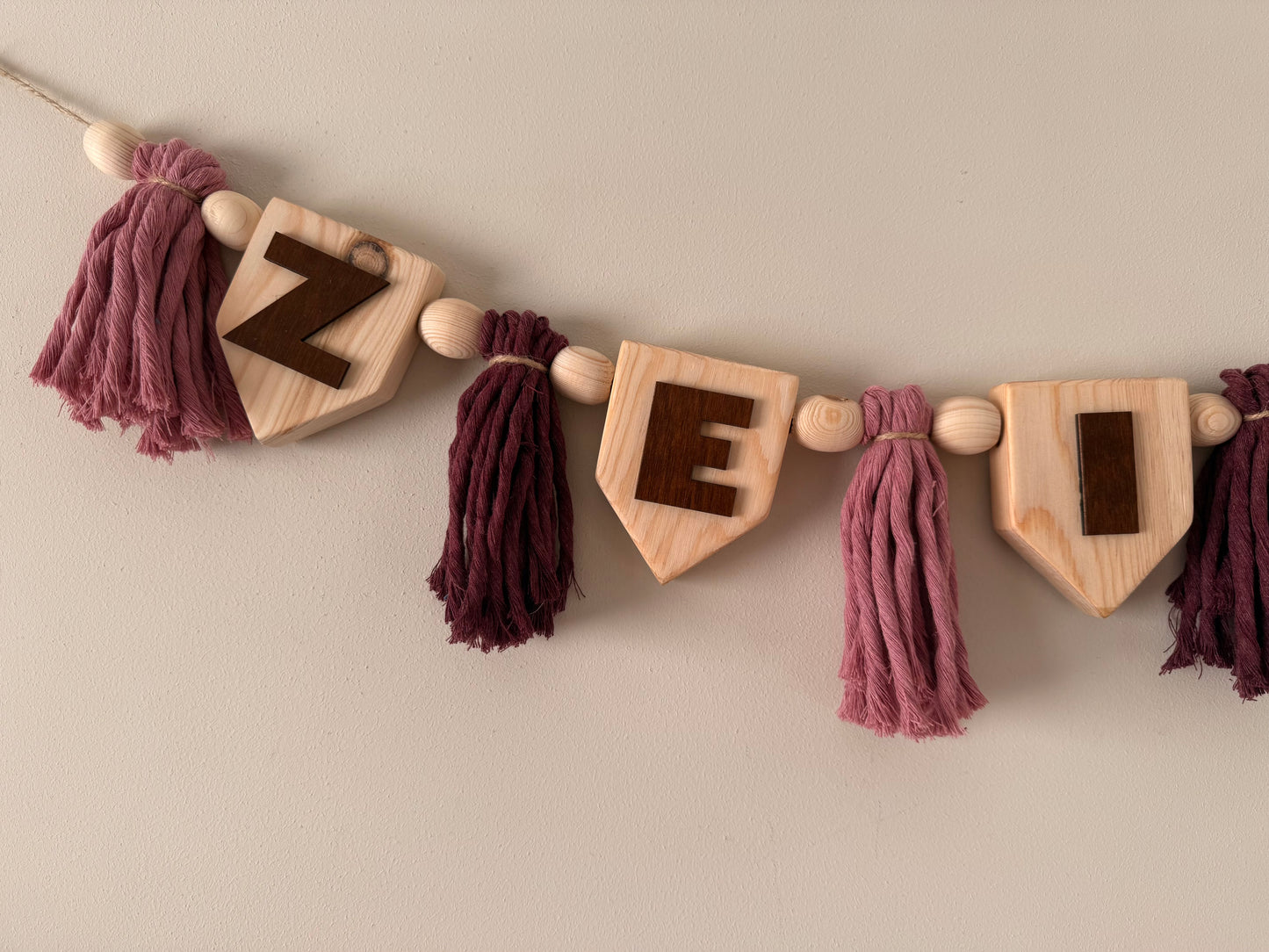 Name & knots Garland