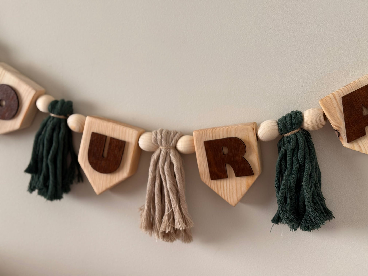 Name & knots Garland