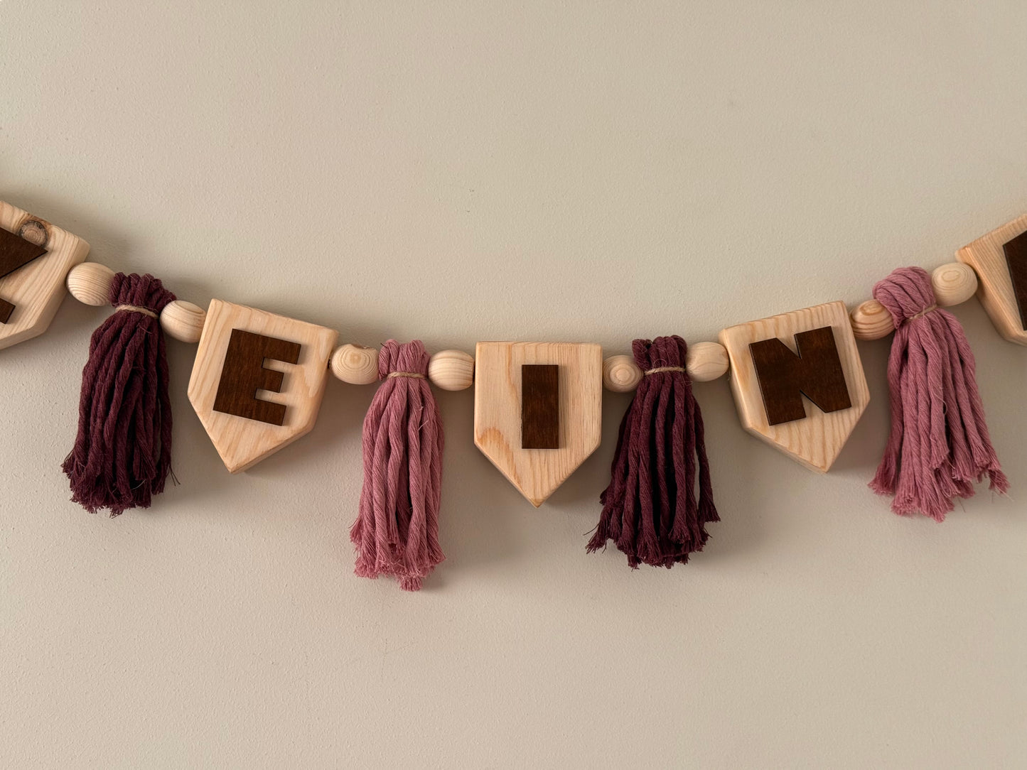 Name & knots Garland