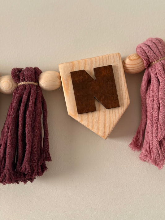 Name & knots Garland