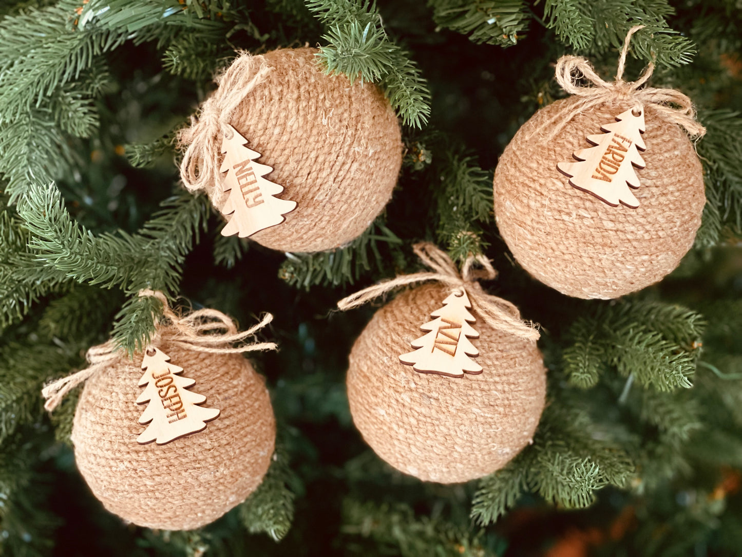 Cozy & Warm Baubles