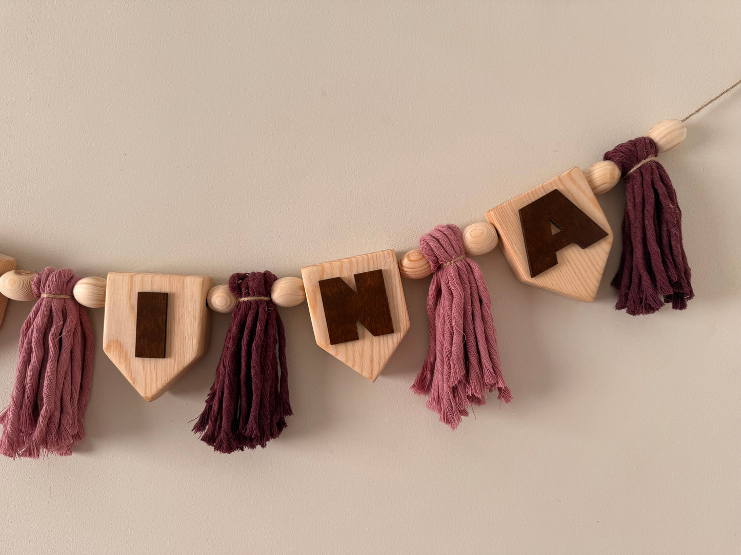 Name & knots Garland