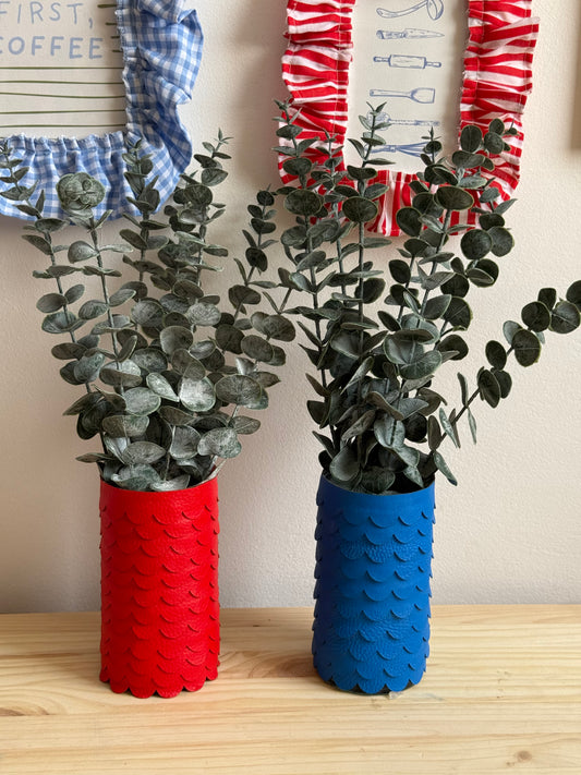 Scallop Leather Vase