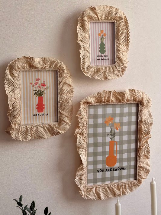 Vintage Frill Frames | Set of 3