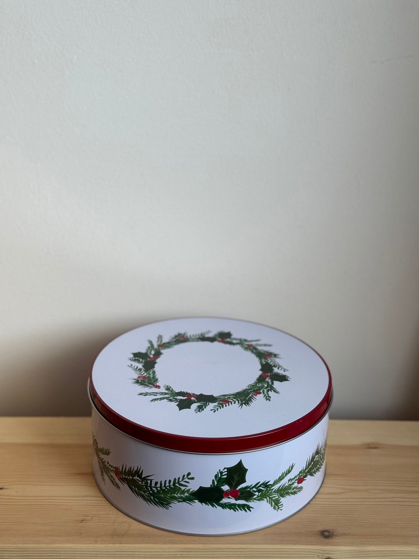 Christmas Keepsake Tins
