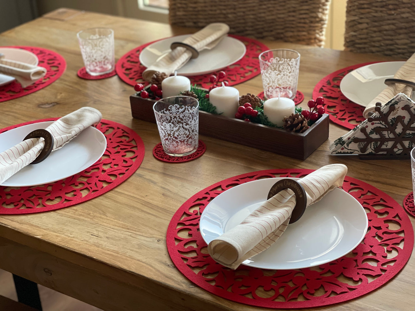 Mistletoe in Red Placemats