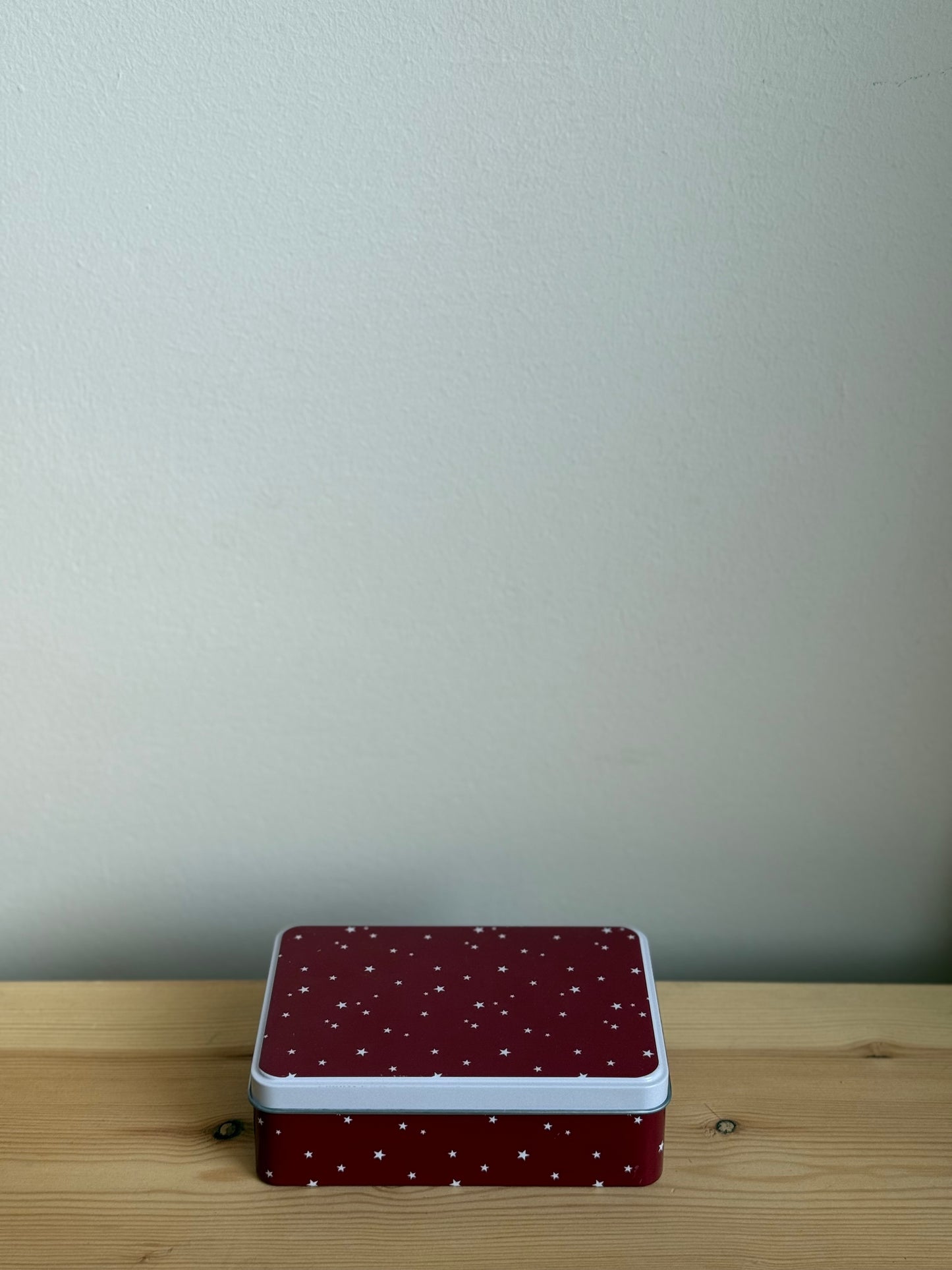 Christmas Keepsake Tins