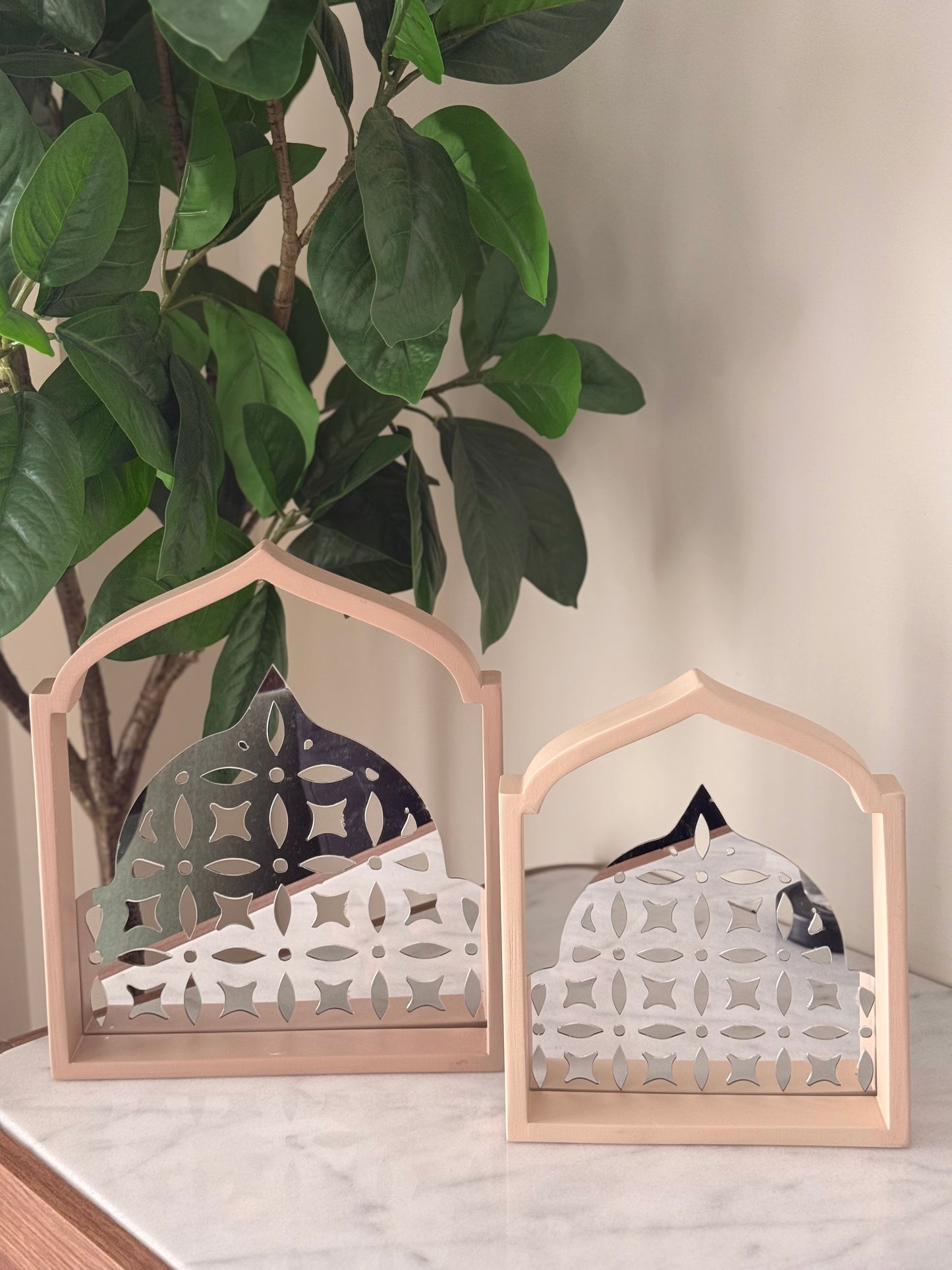 Mirrored Mihrab Set