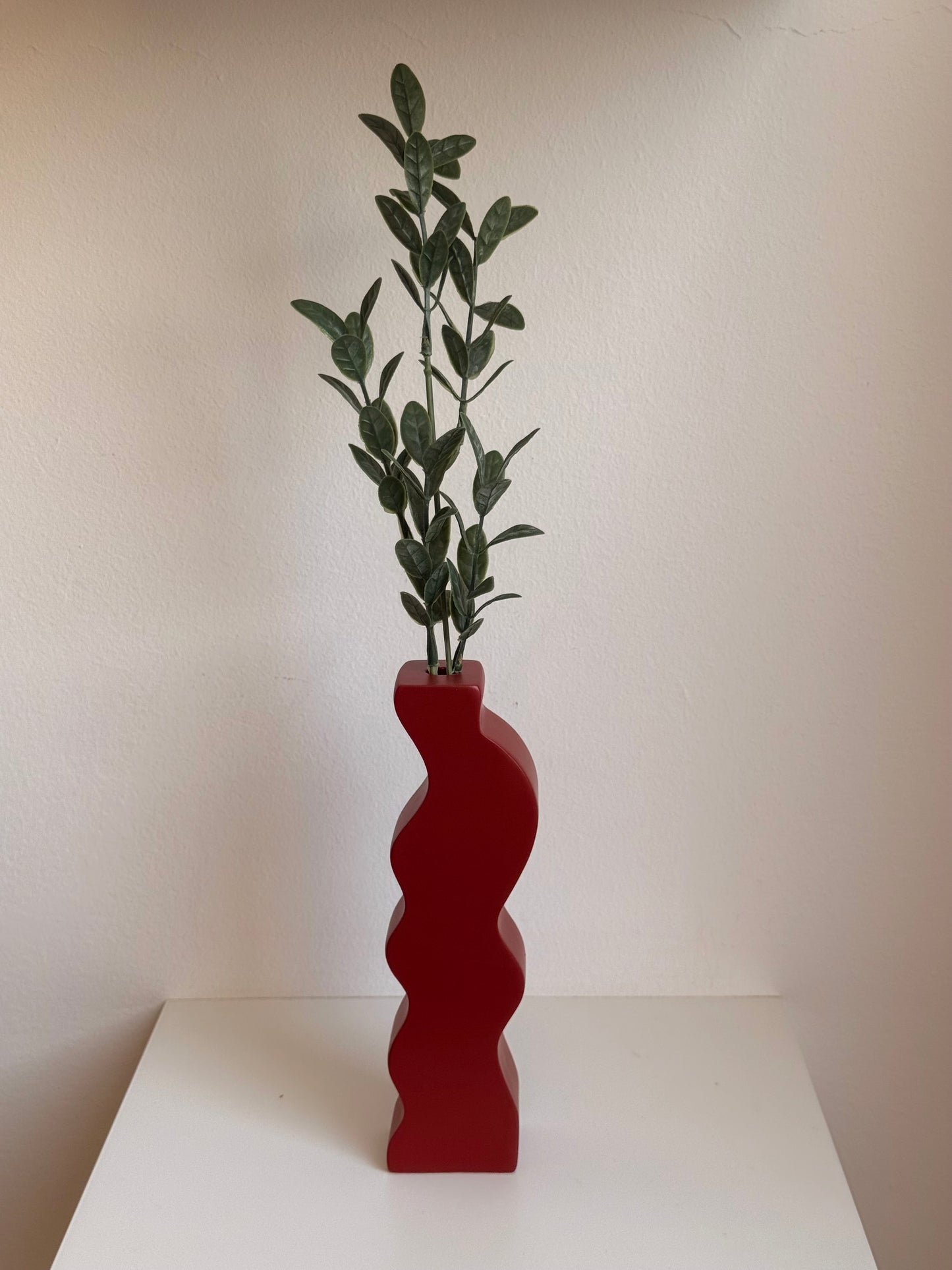 The Wavy Muse Vase