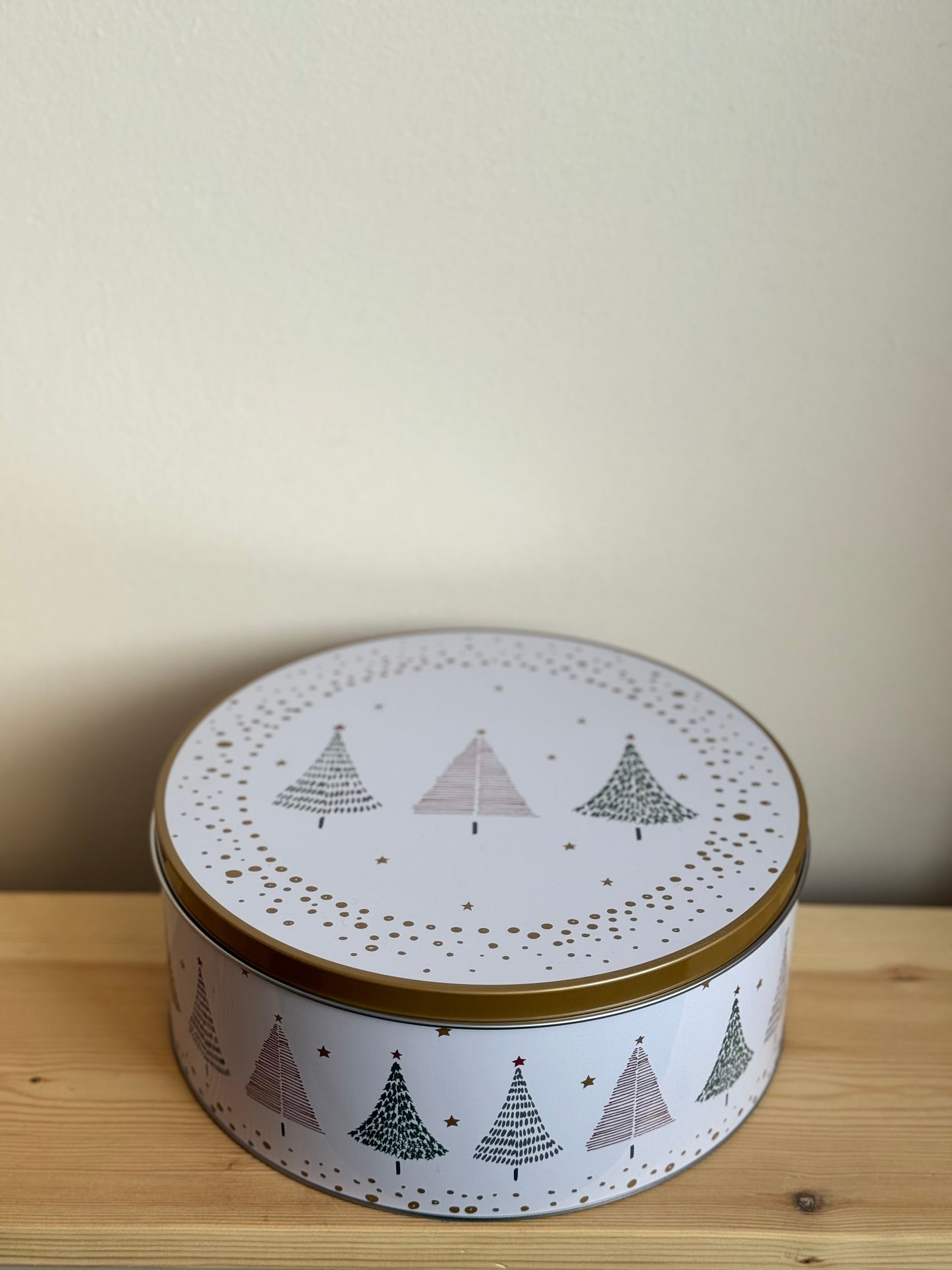 Christmas Keepsake Tins
