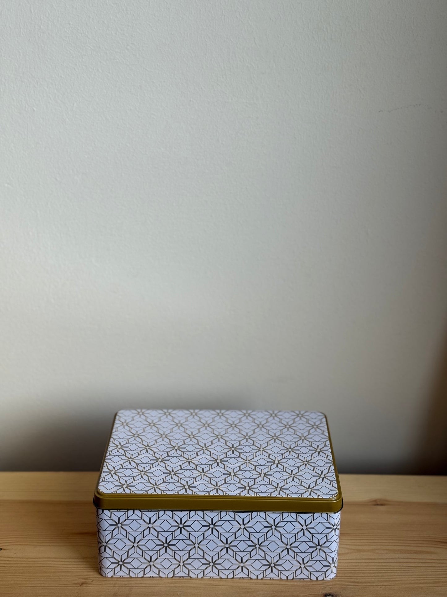 Christmas Keepsake Tins