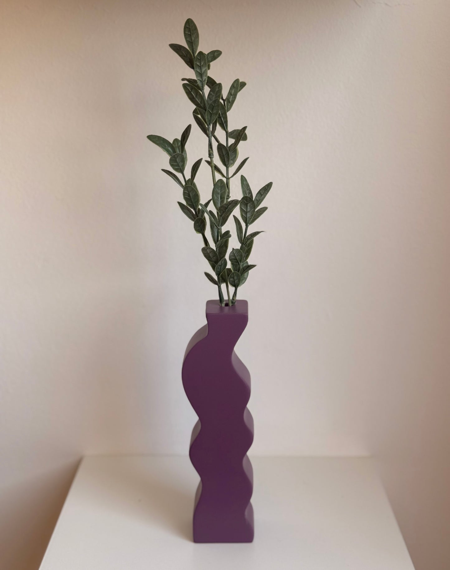 The Wavy Muse Vase
