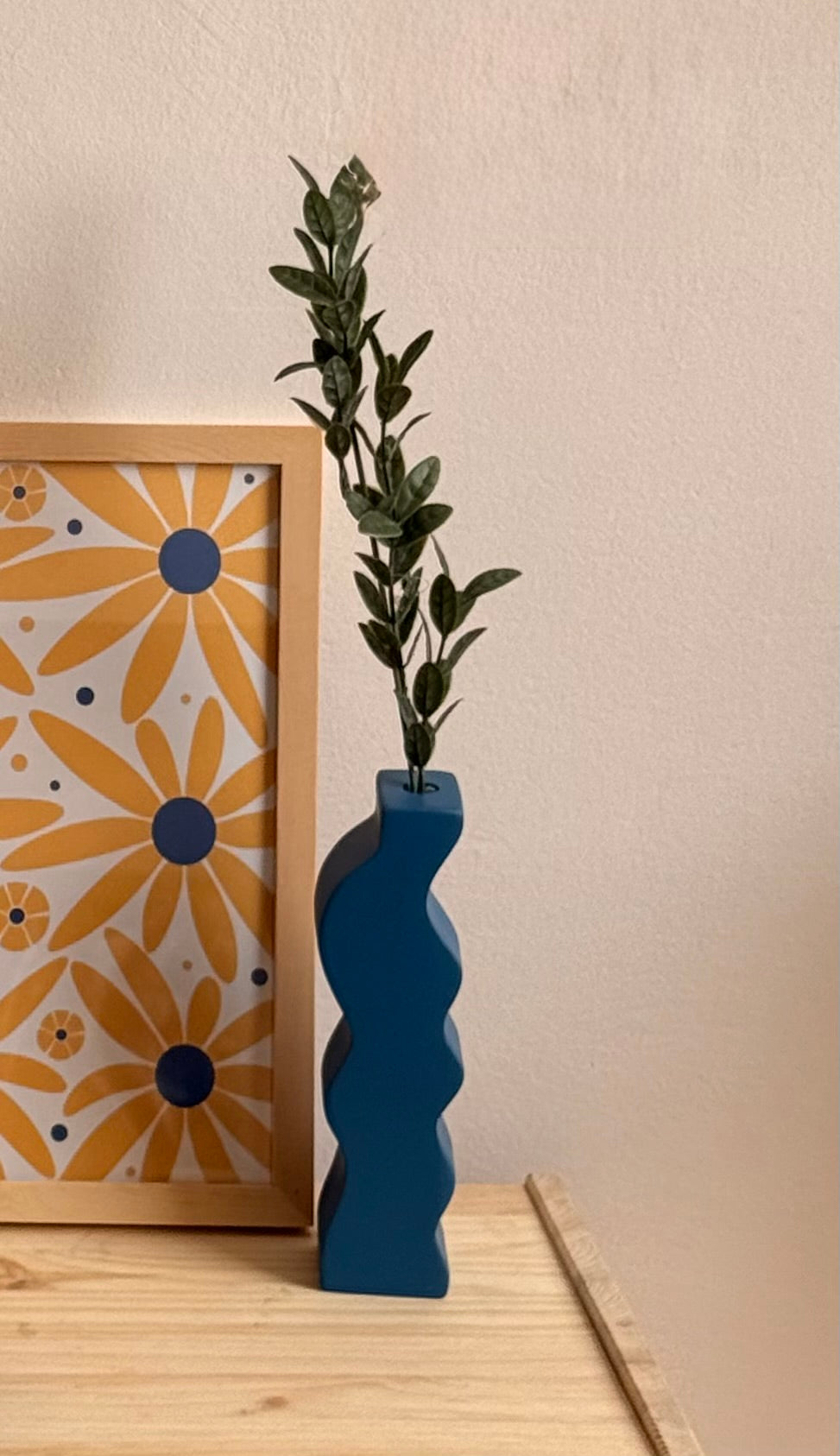 The Wavy Muse Vase