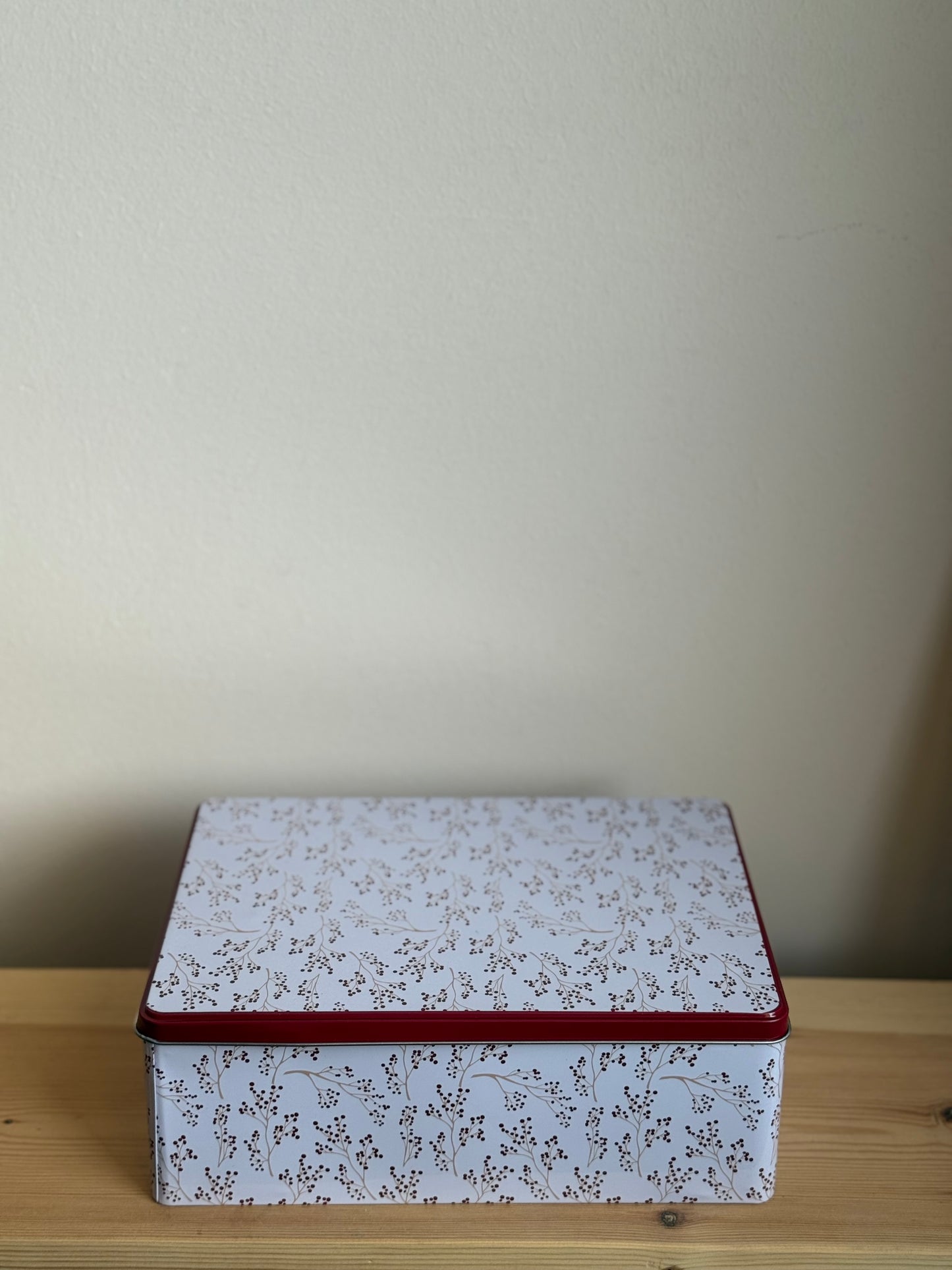 Christmas Keepsake Tins