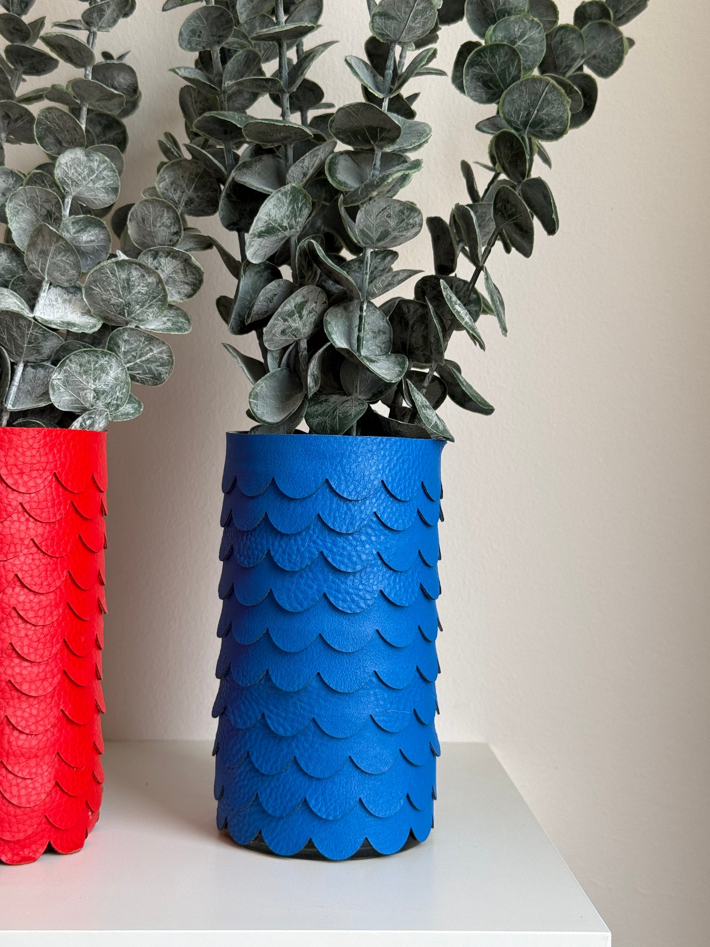 Scallop Leather Vase