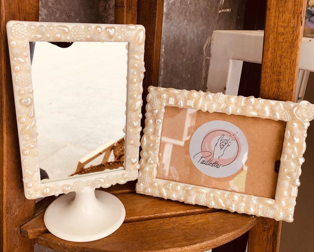 Memories in Pearls Frame