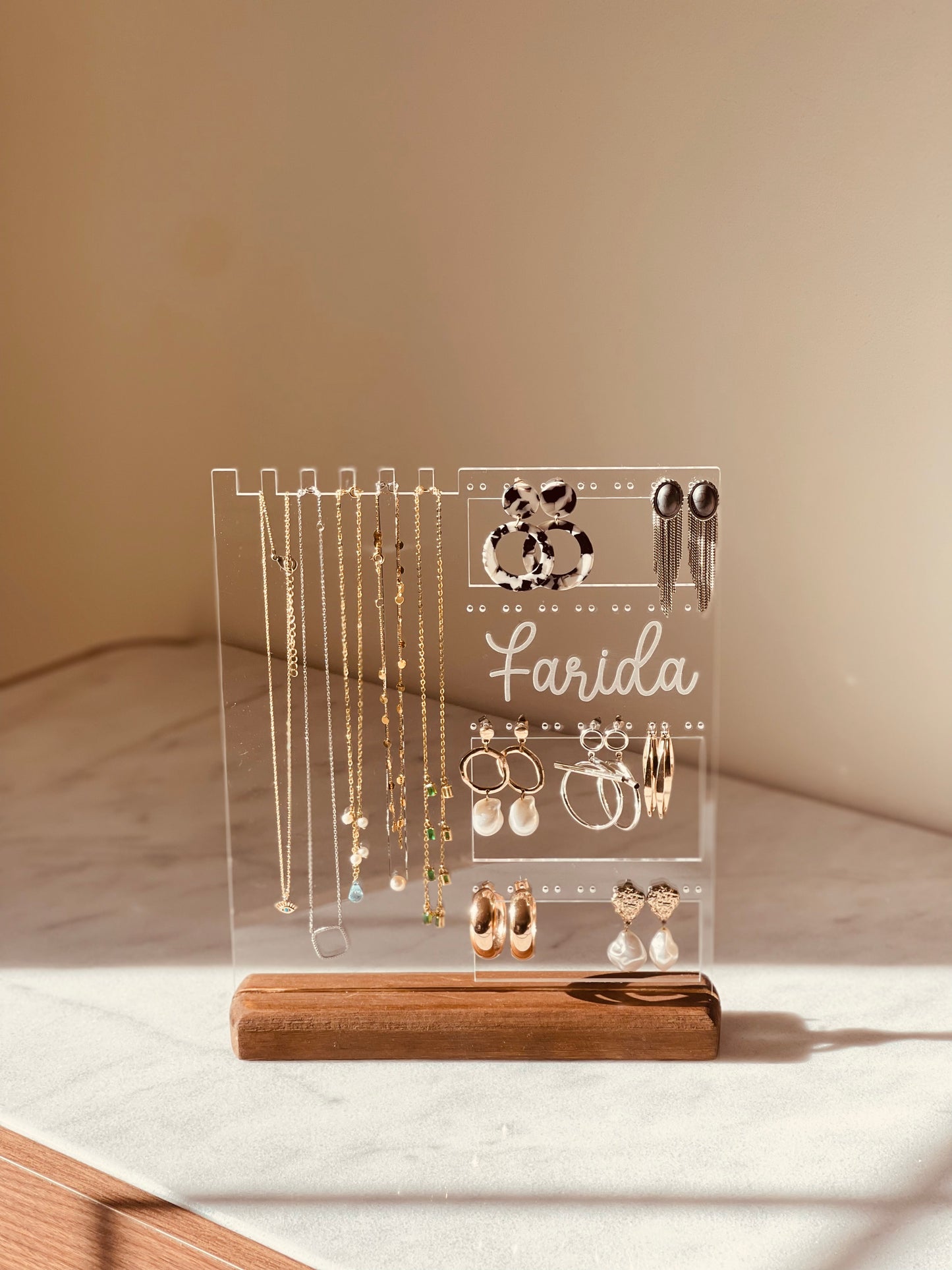 Untangled Jewelry Stand