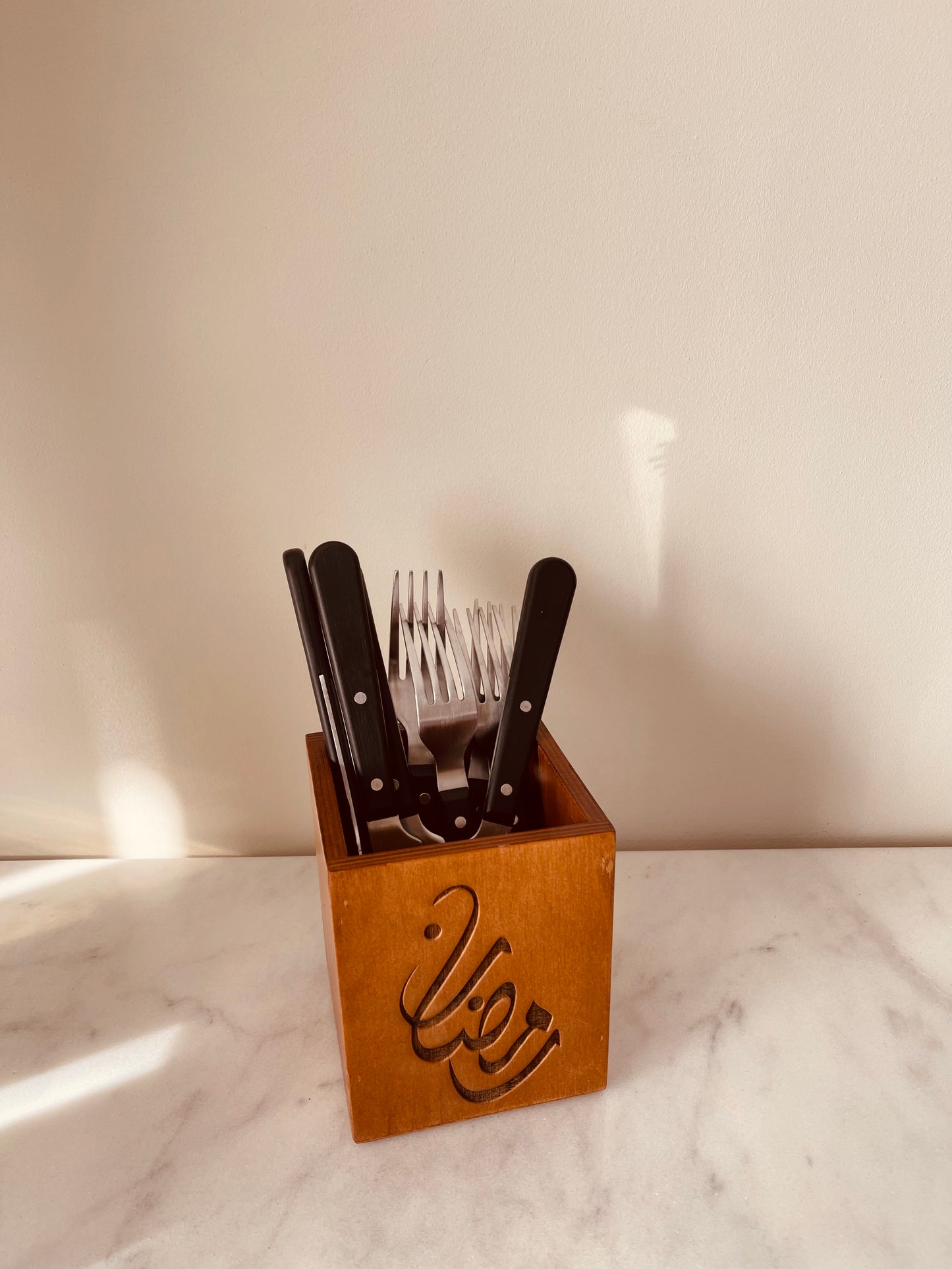 Arabesque Cutlery Holder